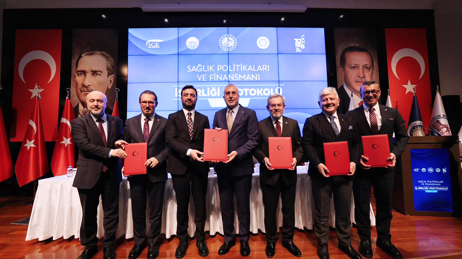 SGK, TÜSEB ve Üniversiteler Arasında “Sağlık Politikaları ve Finansmanı İş Birliği Protokolü” İmzalandı